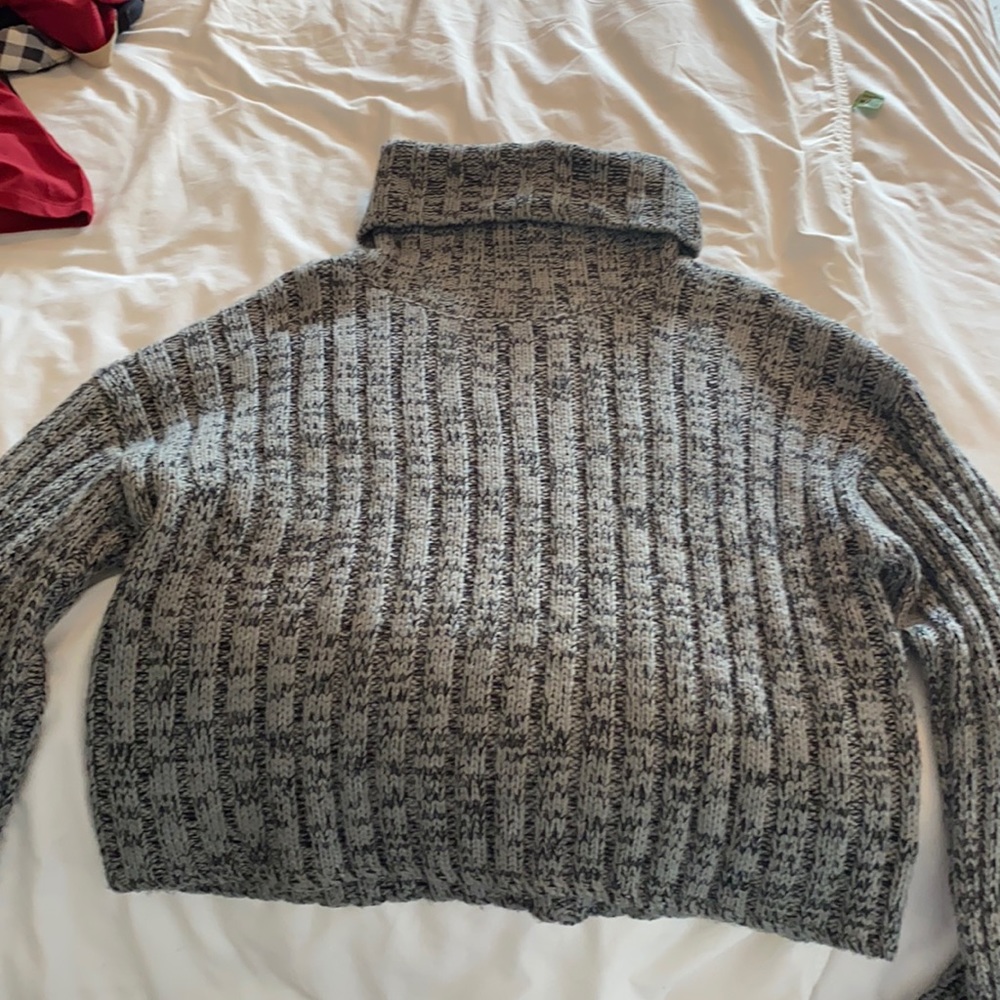 Urban outfitters cropped turtle-neck sweater